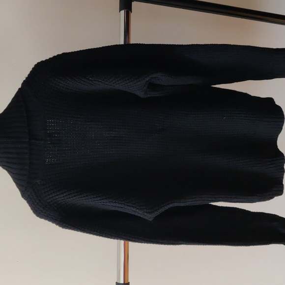 H&M - Knitted Cardigan - Picture 3 of 3